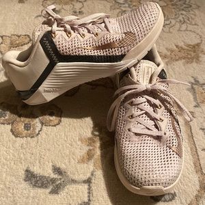 Nike Metcon Women 8 White & Gold